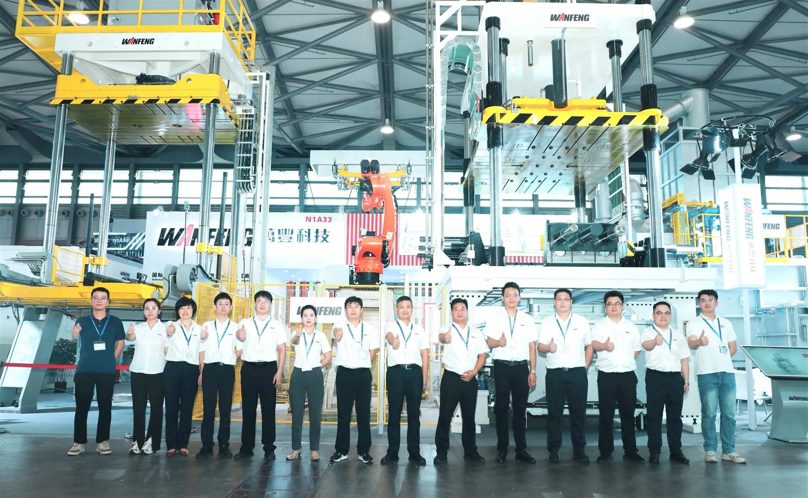 Group Photo of Exhibition Participants Group Photo of Exhibition Participants